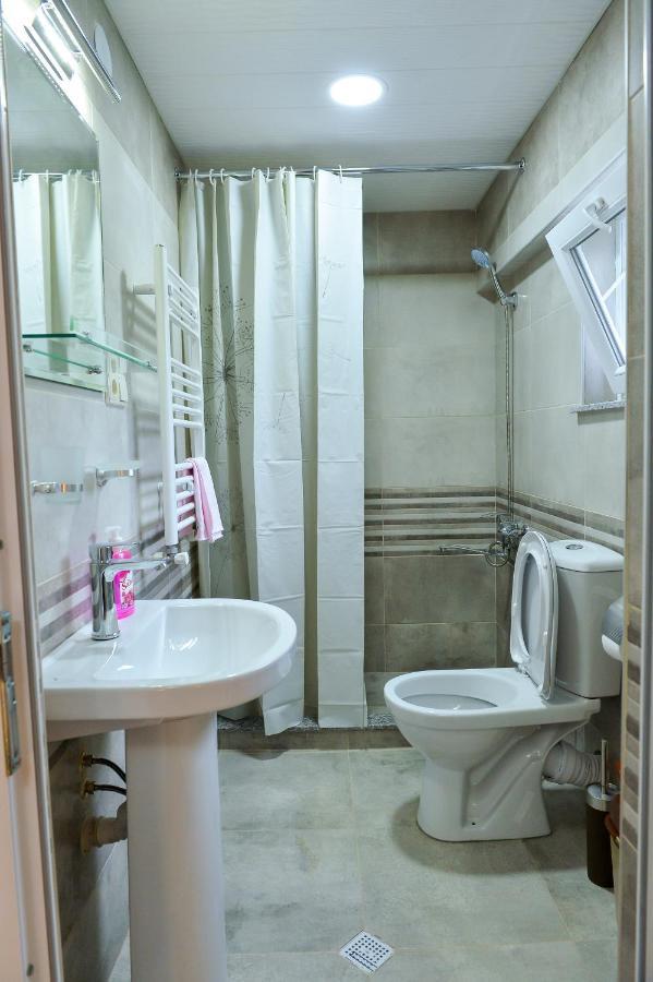 Cozy House Hotel Kutaisi Bagian luar foto