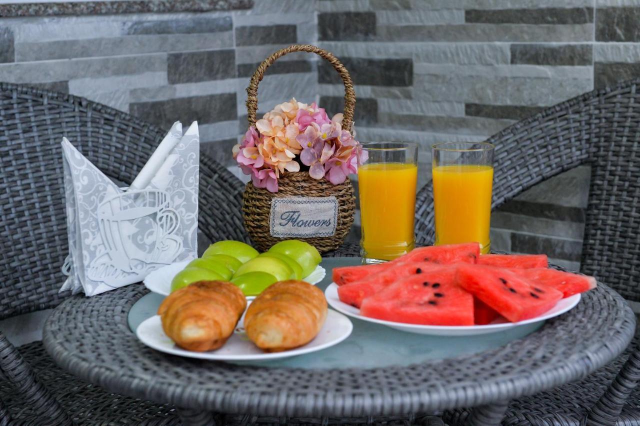 Cozy House Hotel Kutaisi Bagian luar foto