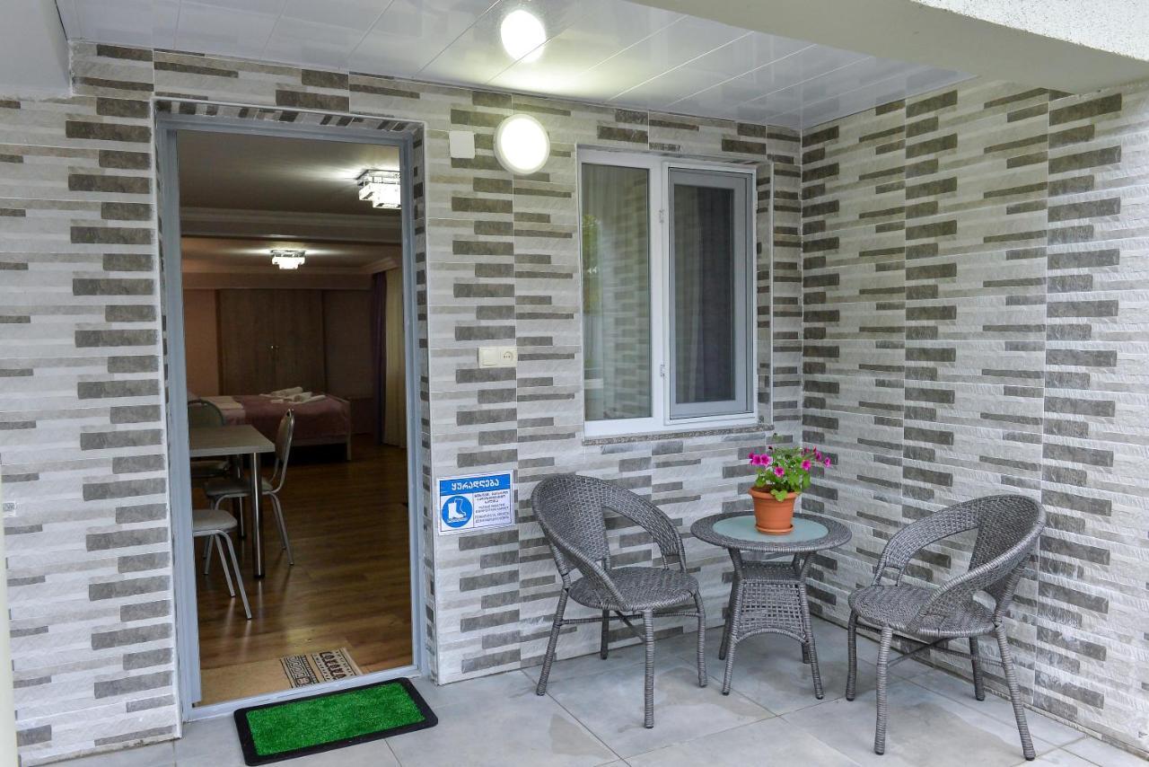 Cozy House Hotel Kutaisi Bagian luar foto