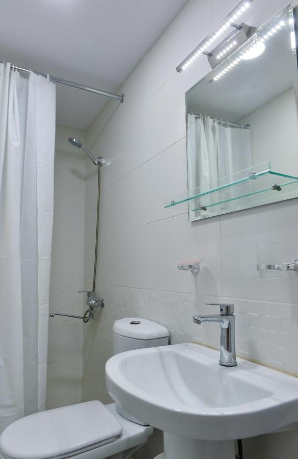 Cozy House Hotel Kutaisi Bagian luar foto